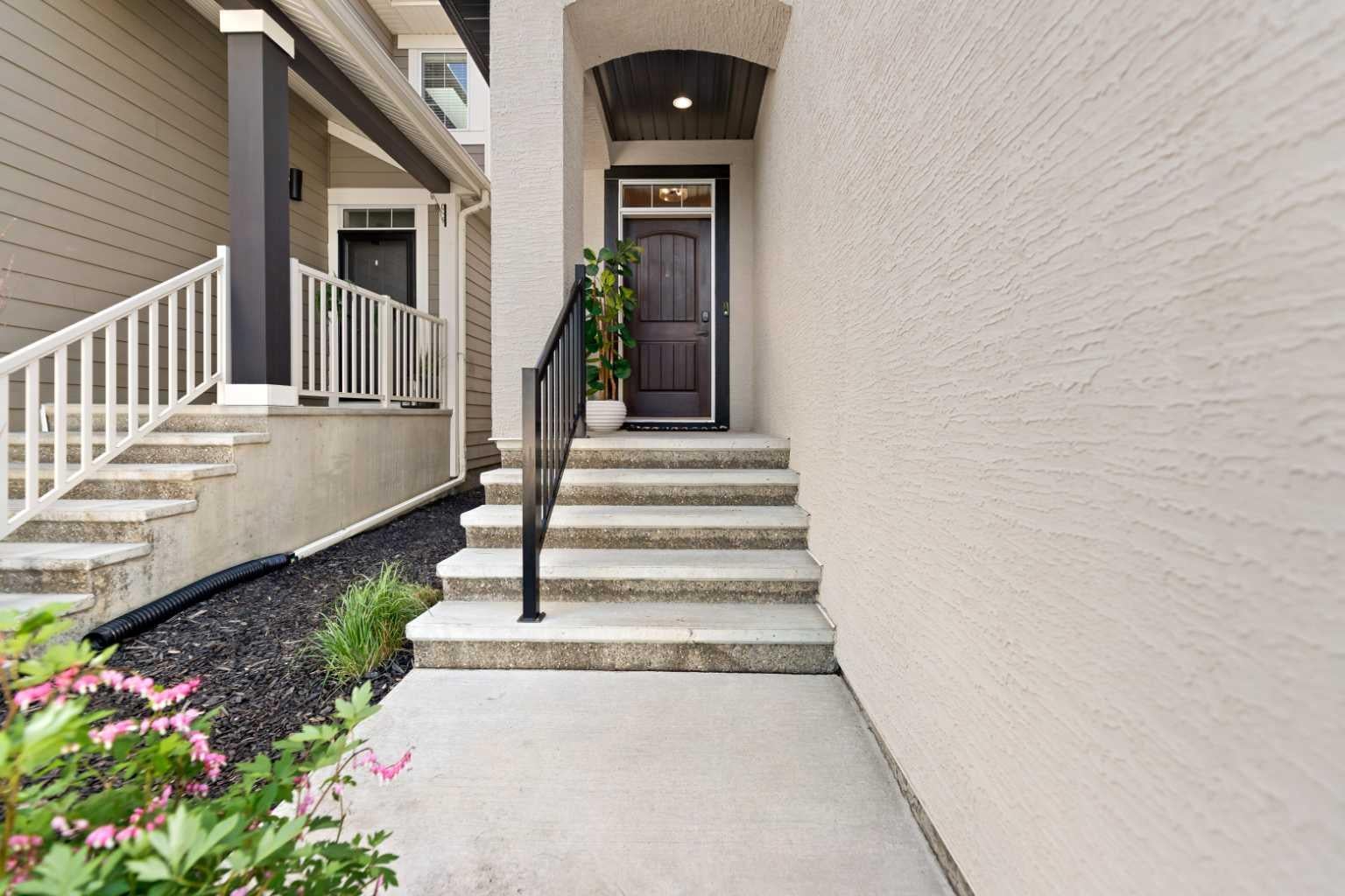 124 Masters Crescent SE