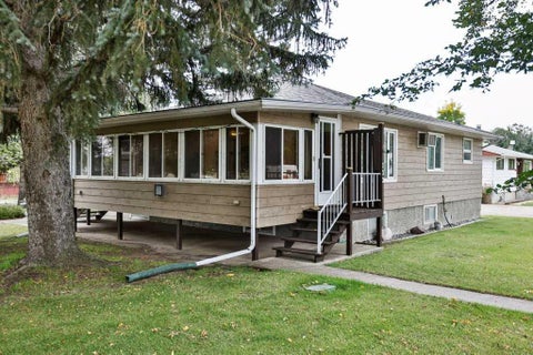 Photo of 132 5 Avenue NE, Milk River, AB T0K 1M0 (MLS # A2346428)
