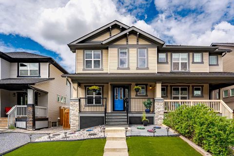 Photo of 110 Skyview Ranch Manor NE, Calgary, AB T3N 0L9 (MLS # A2281030)