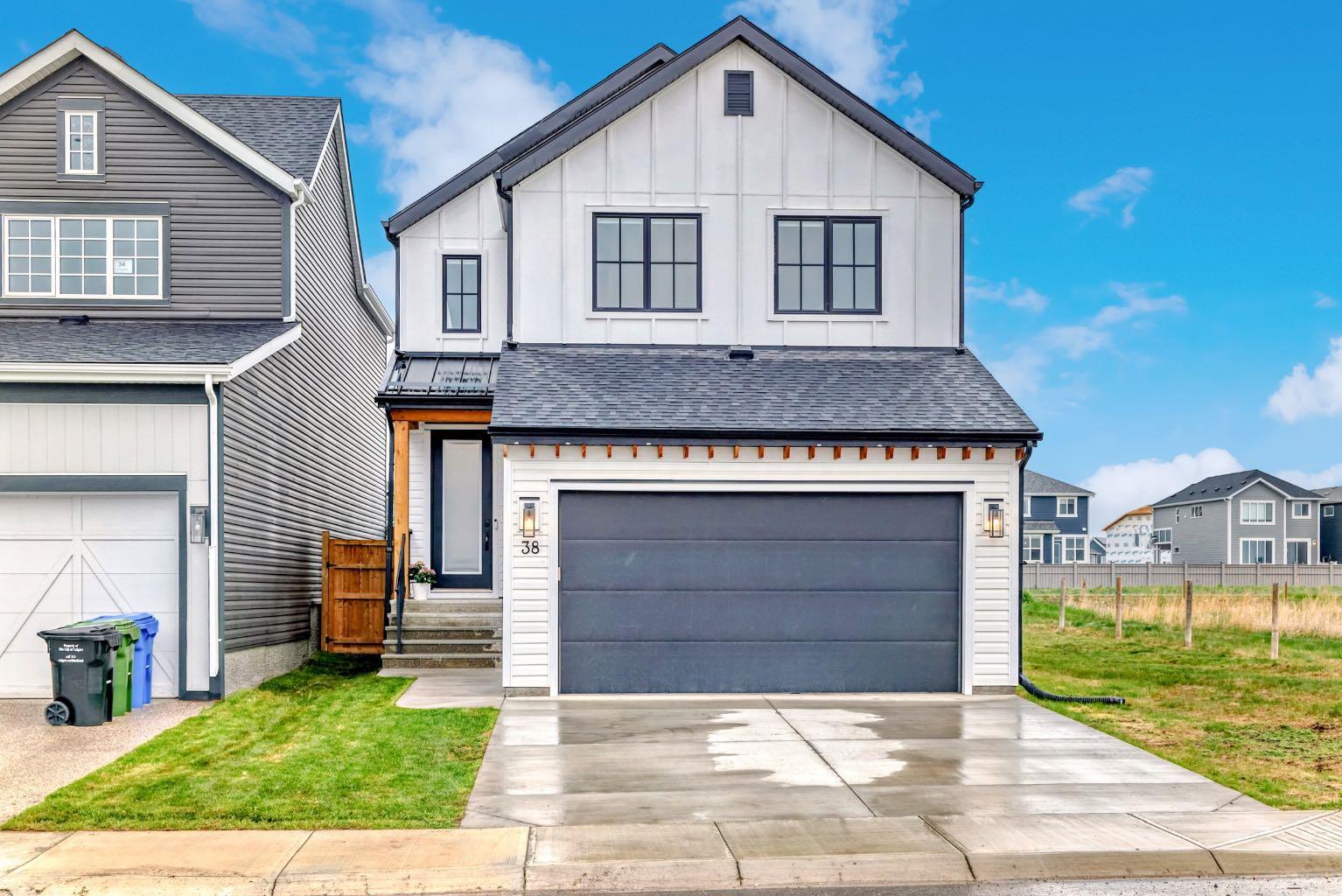 38 Lavender Drive SE