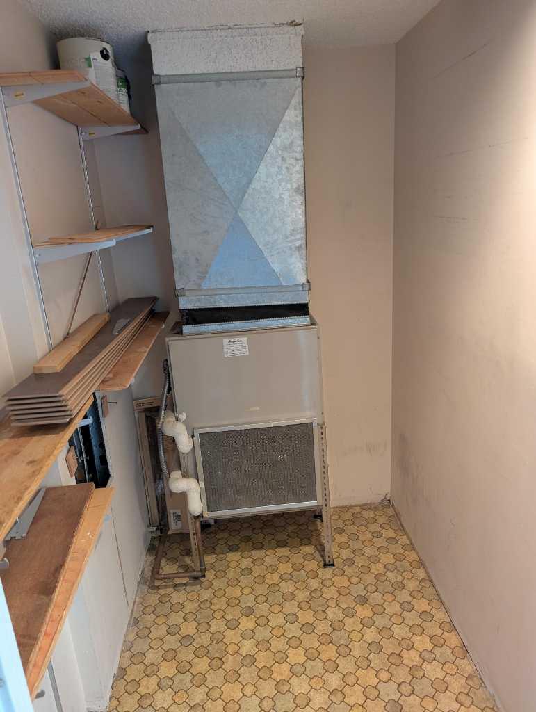 1202 13 Avenue SW 703