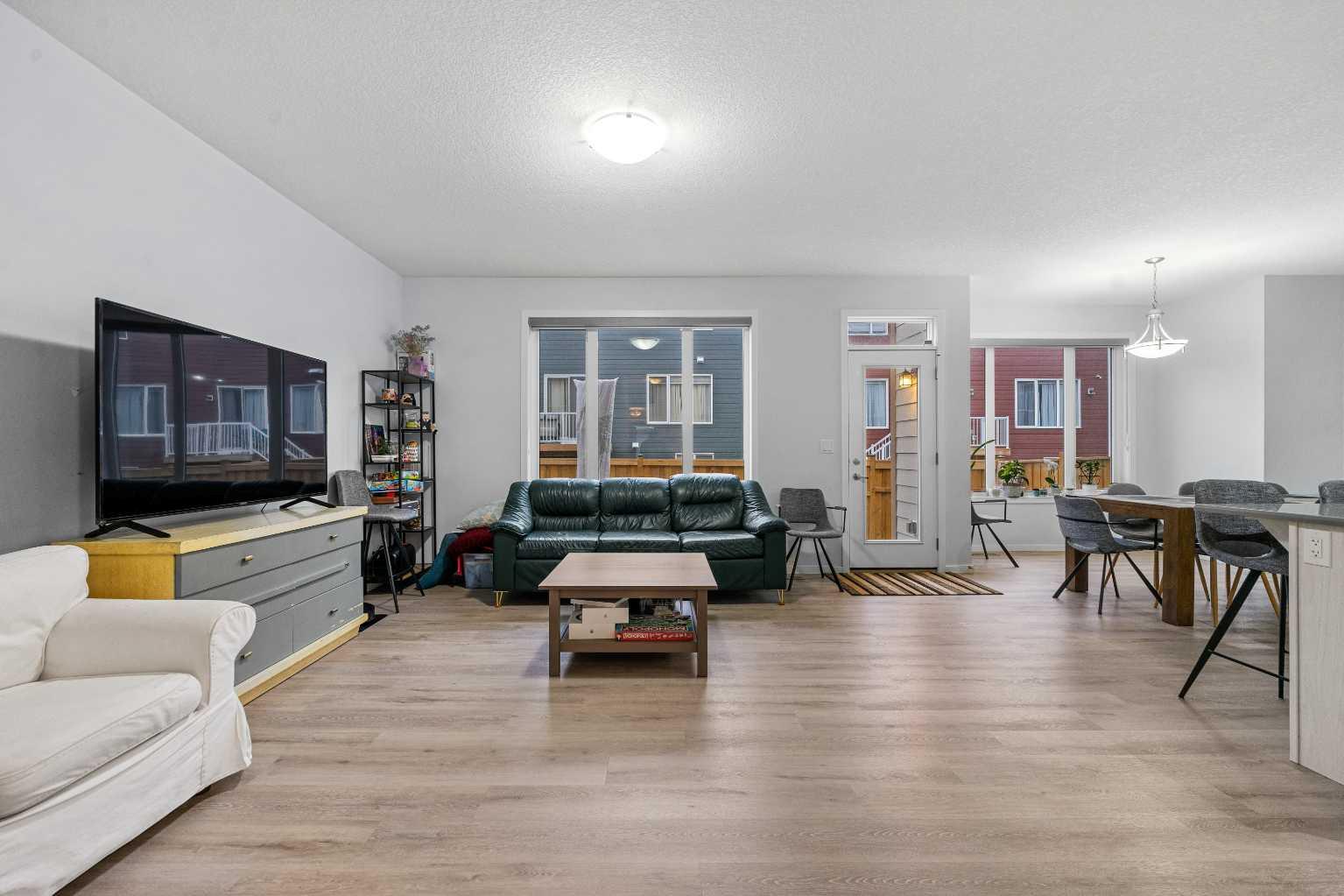 281 Yorkville Road SW