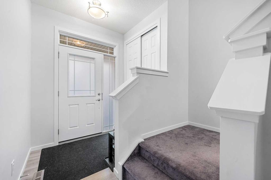 Photo of 281 Yorkville Road SW, Calgary, AB T2X 4X3 (MLS # A2293511)