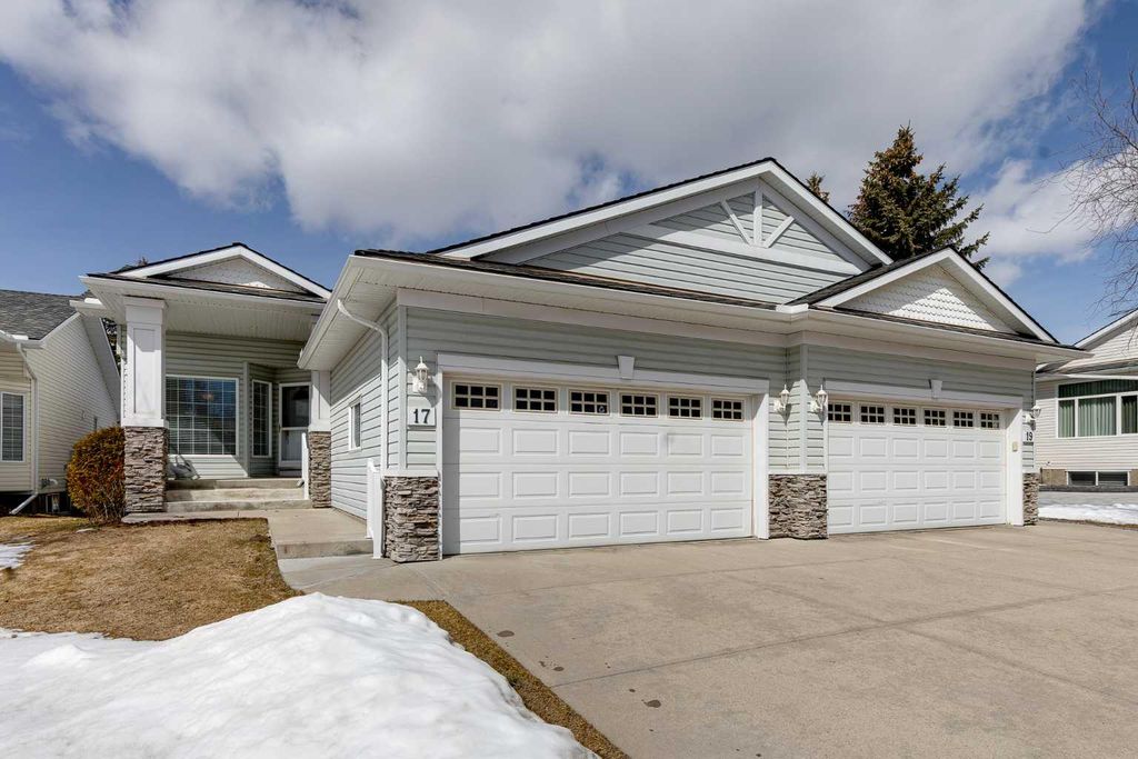 Photo of 17 Rocky Ridge Villas NW, Calgary, AB T3G 4R2 (MLS # A2298839)