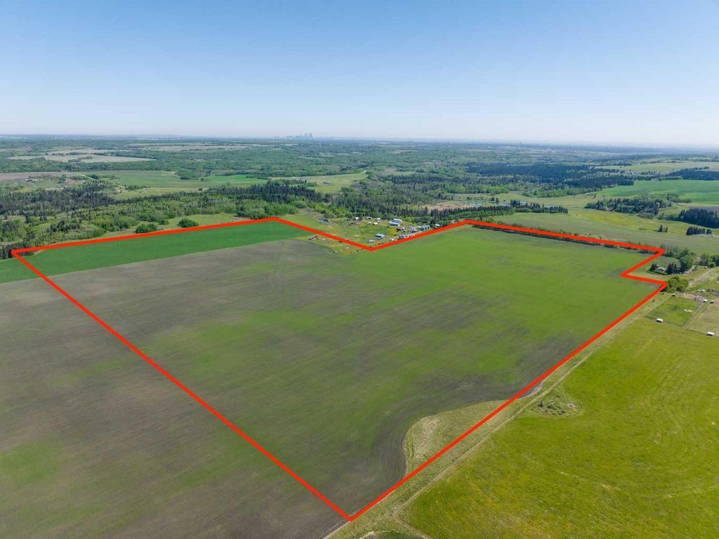 Photo of NE;32;22;2;W5M, Rural Foothills County, AB T1S 0T3 (MLS # A2281043)