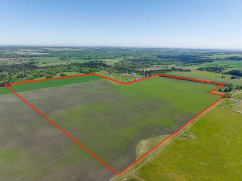 NE;32;22;2;W5M Rural Foothills County AB T1S 0T3