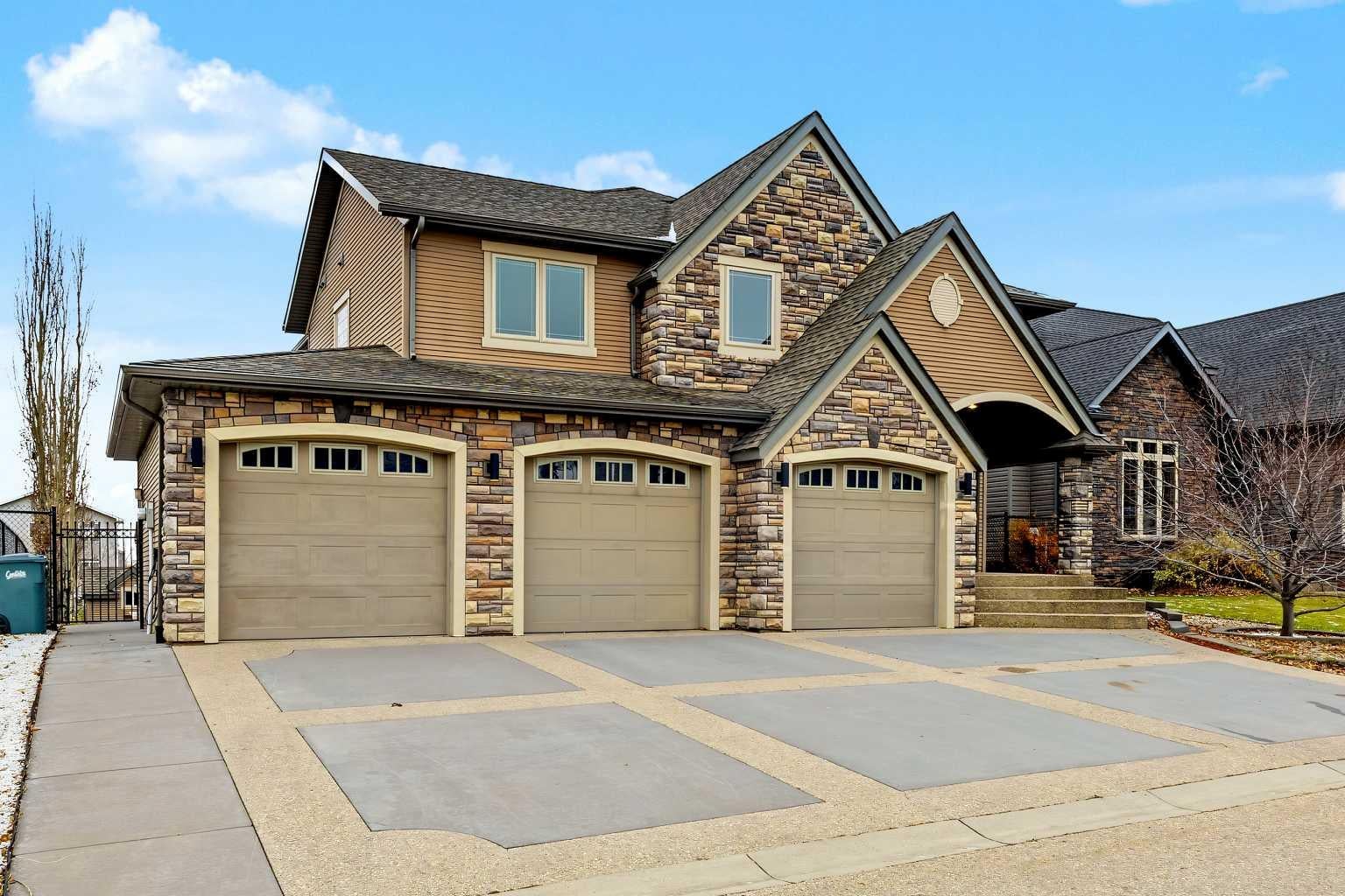 607 West Highland Crescent