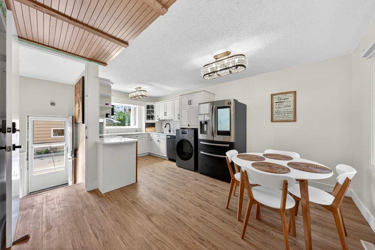 227 Martell Road NE