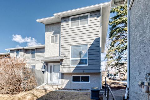 Photo of 6915 Ranchview Drive NW #161, Calgary, AB T3G 1R8 (MLS # A2295507)