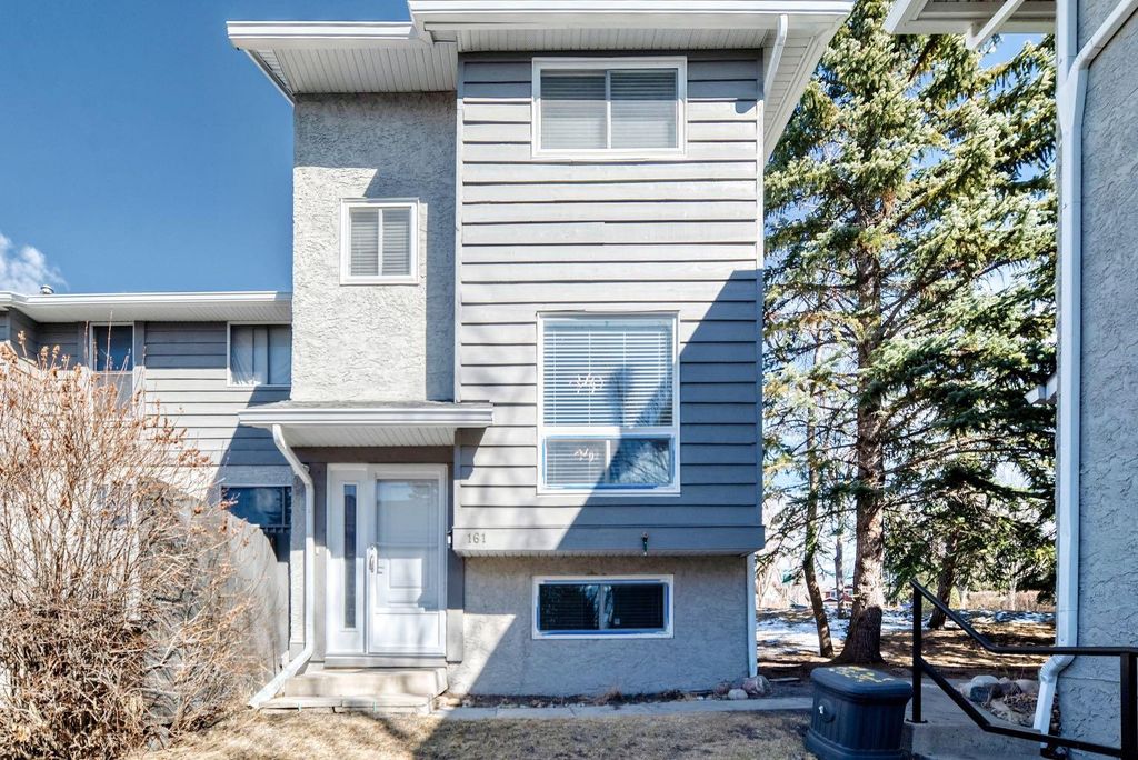Photo of 6915 Ranchview Drive NW #161, Calgary, AB T3G 1R8 (MLS # A2295507)