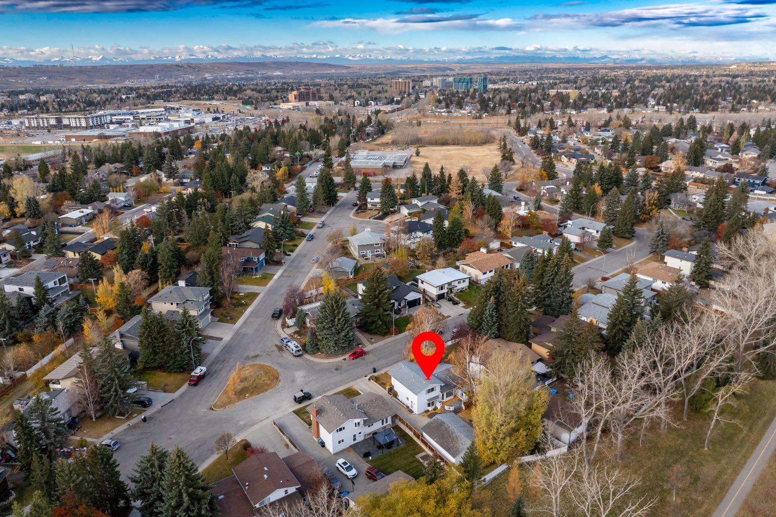 3375 Breton Close NW