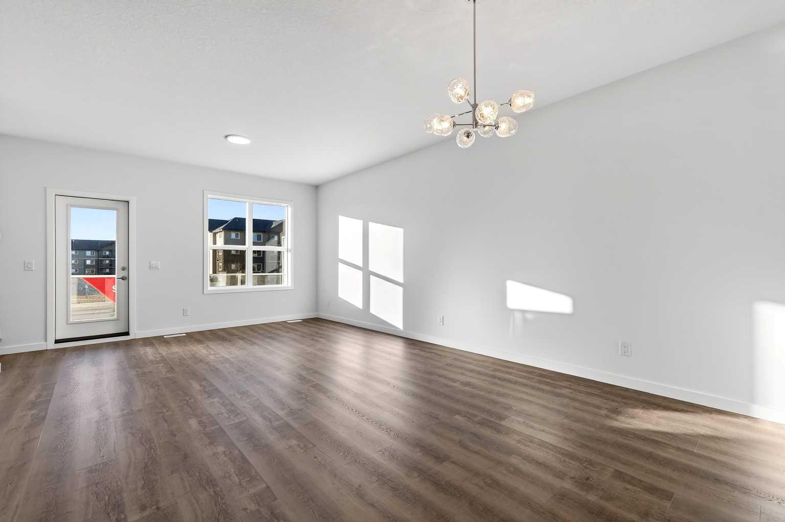 132 Red Embers Link NE 611