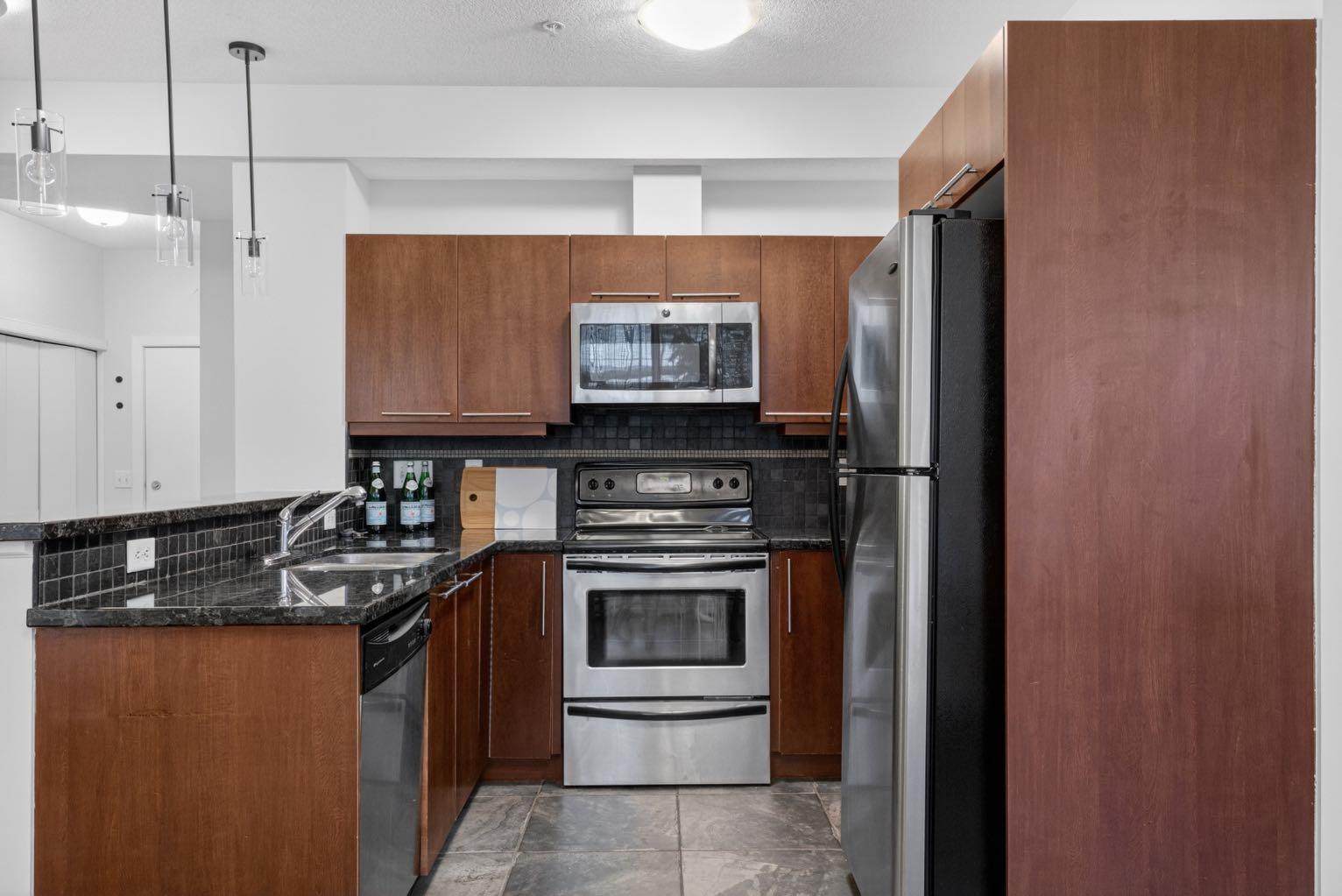 2420 34 Avenue SW 106