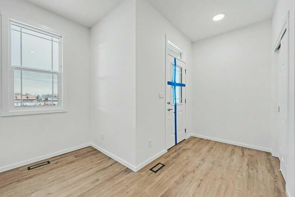 2040 Carrington Boulevard NW