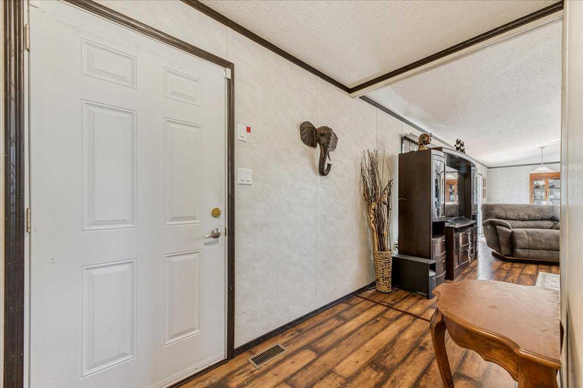 190003 240 Range Road