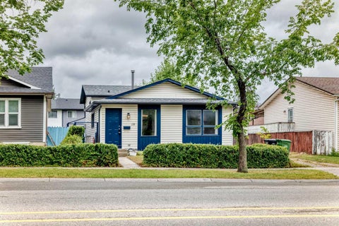 Photo of 19 Falshire Drive NE, Calgary, AB T3J 1P7 (MLS # A2338208)
