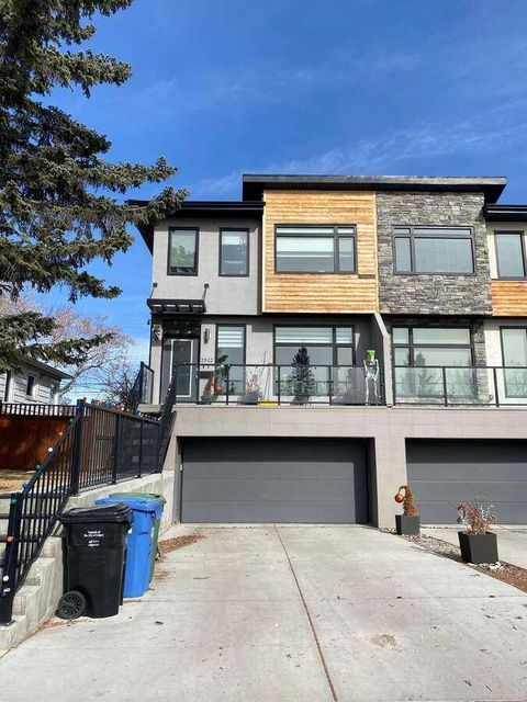 2312 Westmount Road NW Calgary AB T2N 3N6