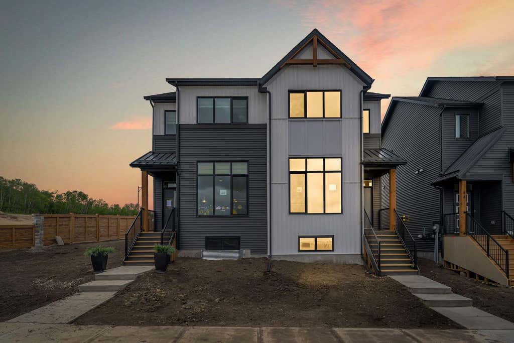Photo of 46 Tillotson Loop, Okotoks, AB T1S 1S5 (MLS # A2317015)