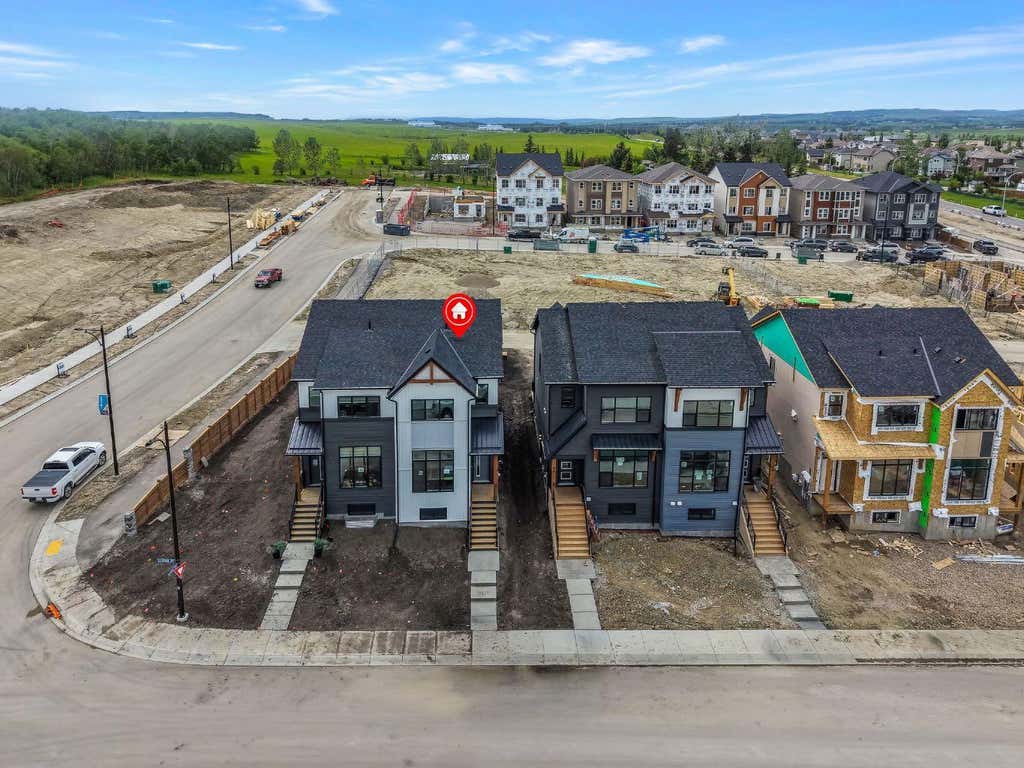 Photo of 46 Tillotson Loop, Okotoks, AB T1S 1S5 (MLS # A2317015)