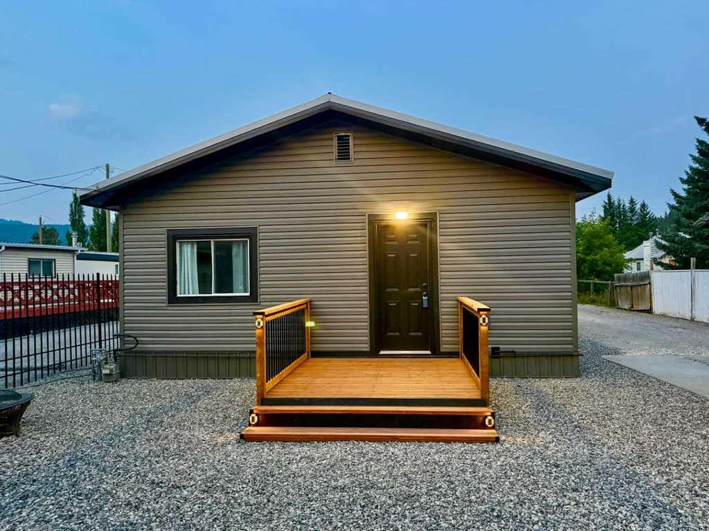 Photo of 1230 84 Street, Coleman, AB T0K 0M0 (MLS # A2334583)