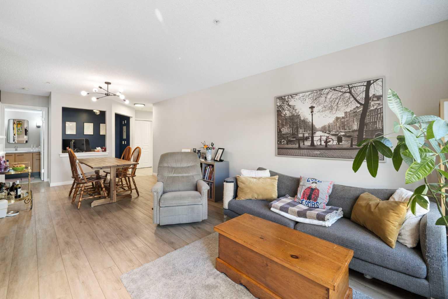 22 Richard Place SW 141