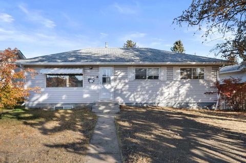 Photo of 4612 Fortune Road SE, Calgary, AB T2A 2A8 (MLS # A2273847)