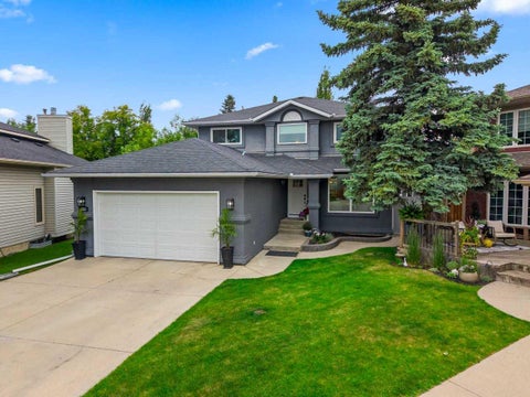 Photo of 115 Sunvista Court SE, Calgary, AB T2X 3G6 (MLS # A2325067)