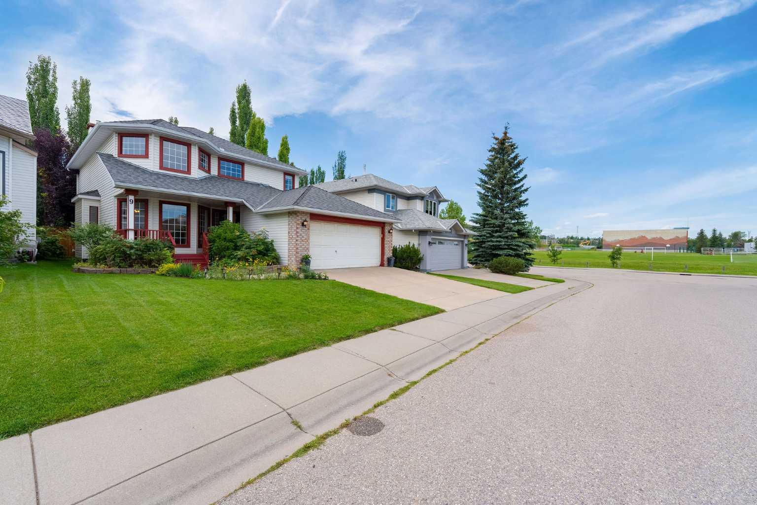 9 Valley Meadow Close NW