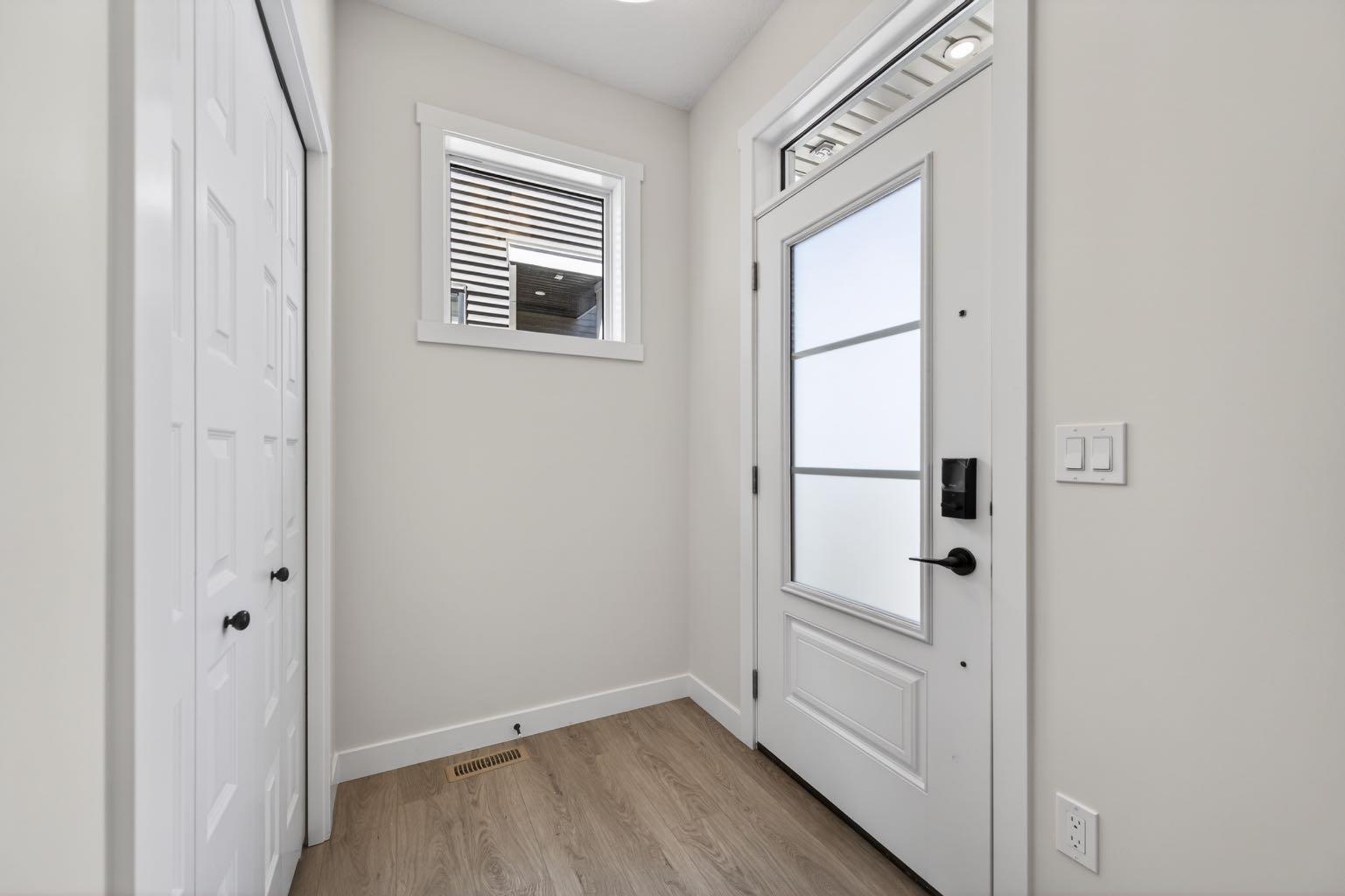 1059 Bayview Crescent