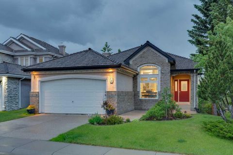 Photo of 5 Royal Crest Terrace NW, Calgary, AB T3G 4M3 (MLS # A2321634)