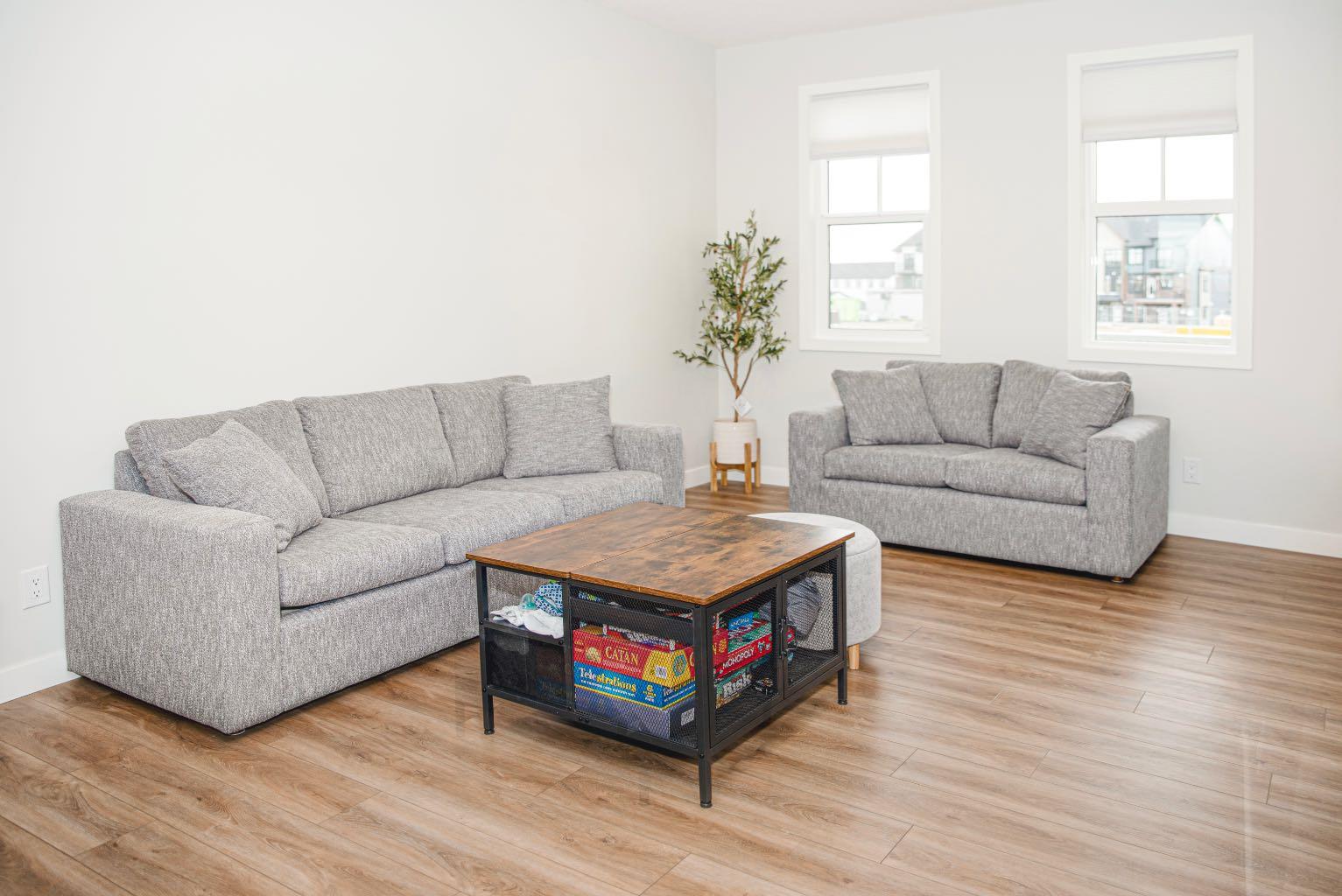 1584 Rangeview Drive SE