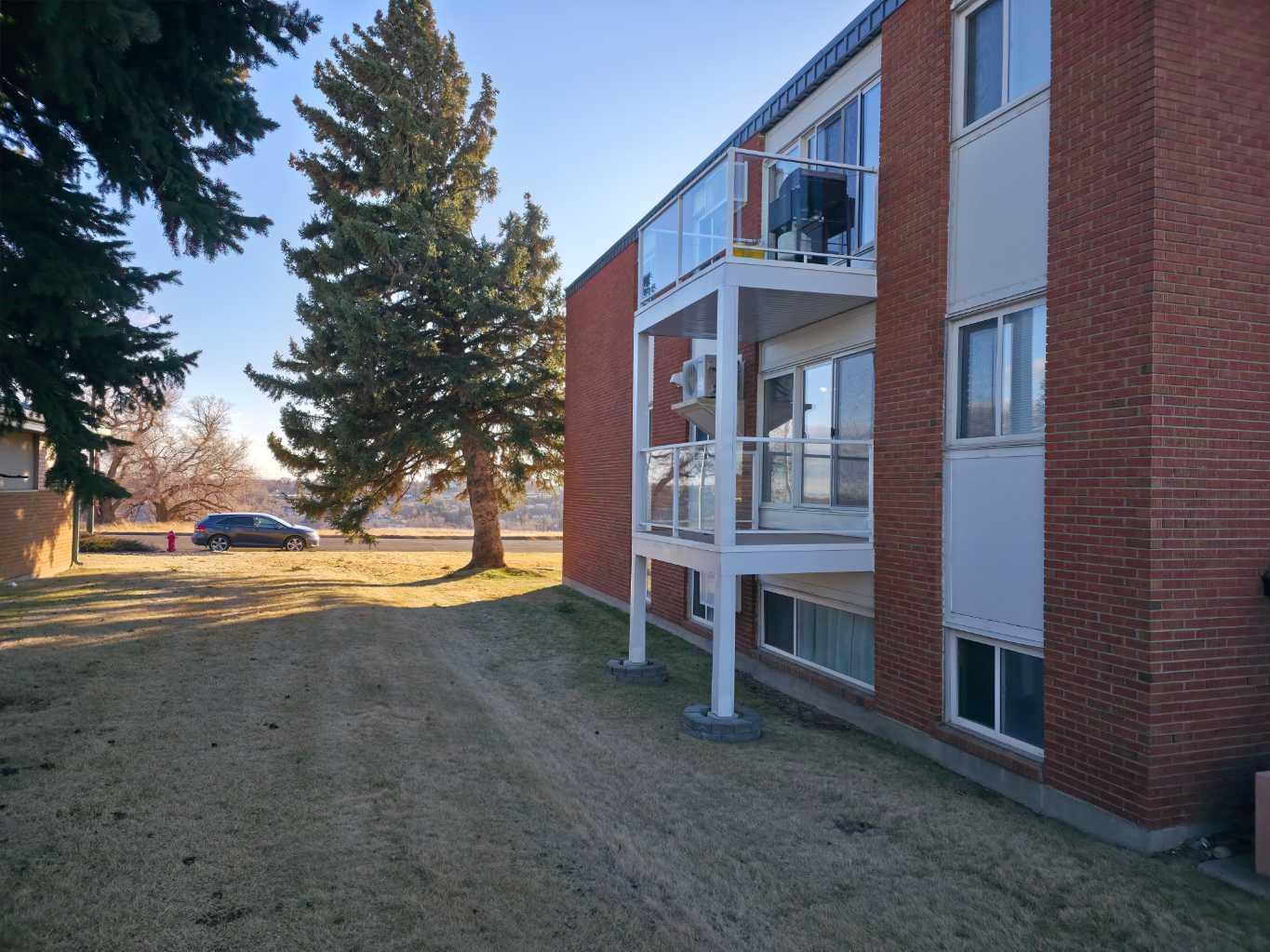 512 McCutcheon Drive NW 9