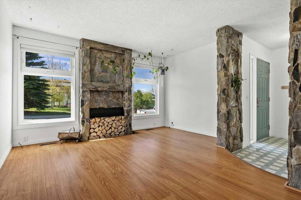 Photo of 96 Jensen Crescent NE, Airdrie, AB T4B 1N8 (MLS # A2324643)