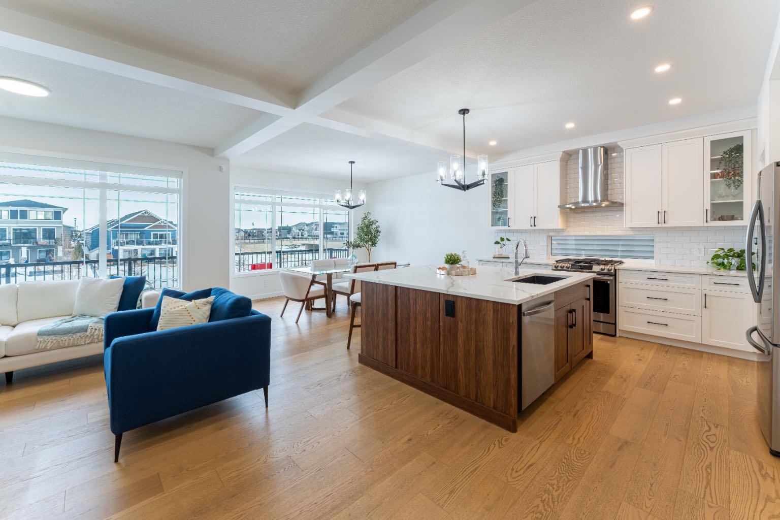 1658 Baywater Street SW