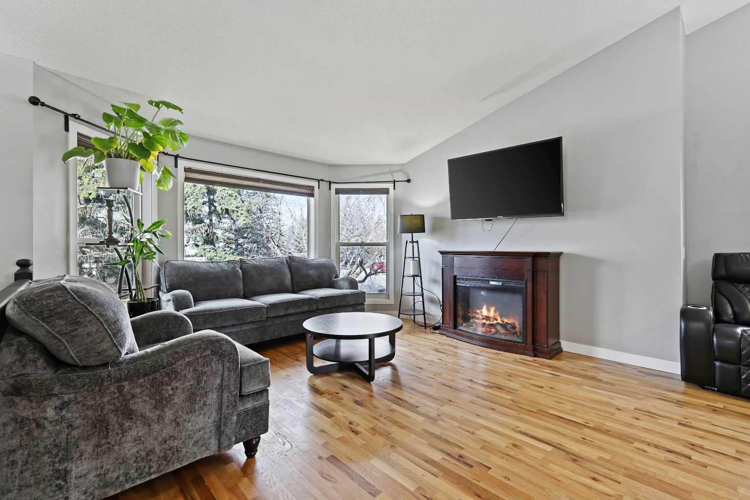 57 Shannon Circle SW