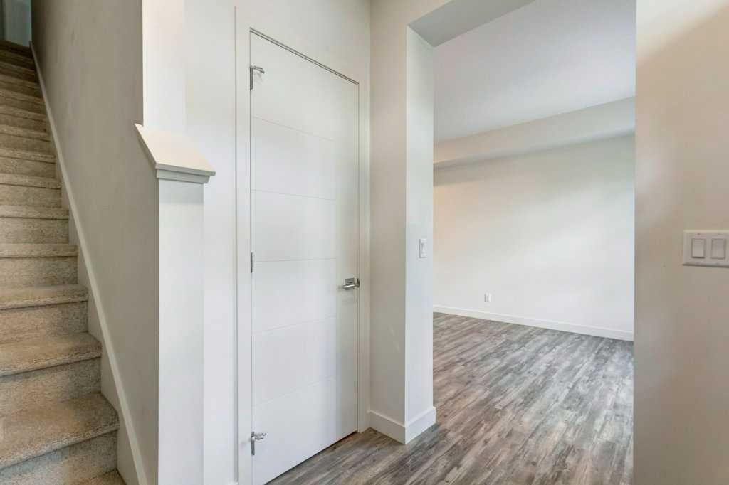 100 Walgrove Court SE 3105