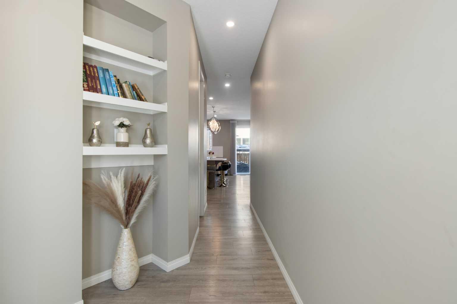 17 Carrington Manor NW