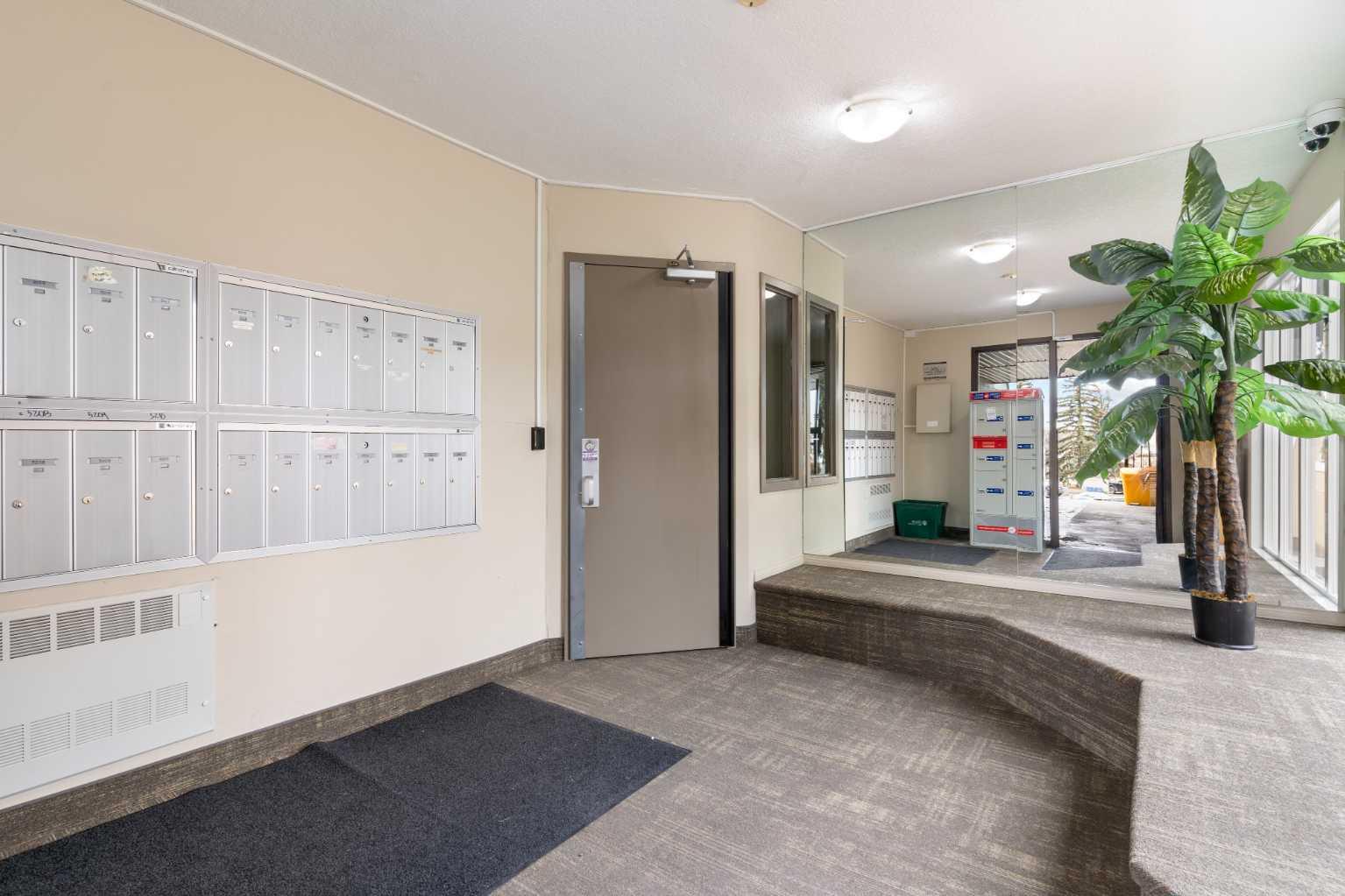 27 Grier Place NE 5205