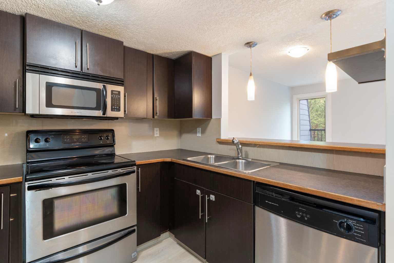 27 Grier Place NE 5205