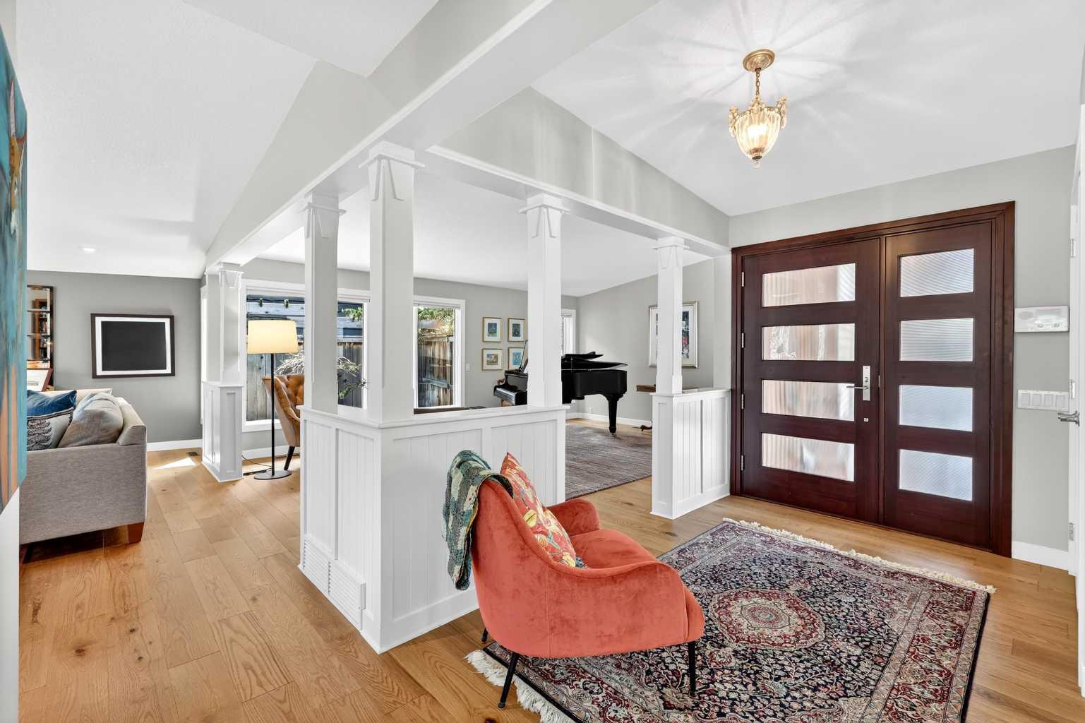 8932 Baylor Crescent SW