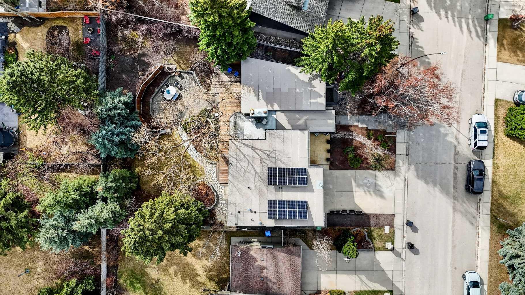 8932 Baylor Crescent SW