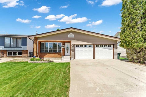 Photo of 1226 24 Street SE, Medicine Hat, AB T1B 1V9 (MLS # A2320759)