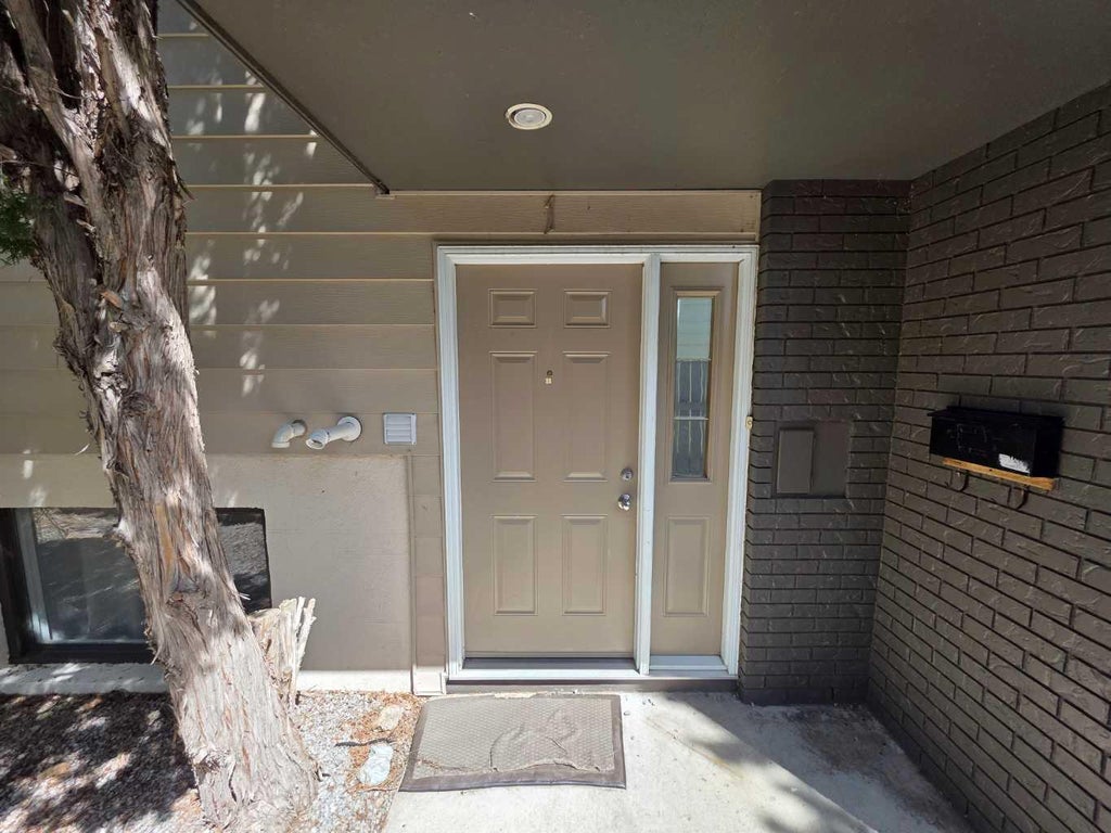 Photo of 3514 20 Avenue S #1, Lethbridge, AB T1K 4G4 (MLS # A2328556)