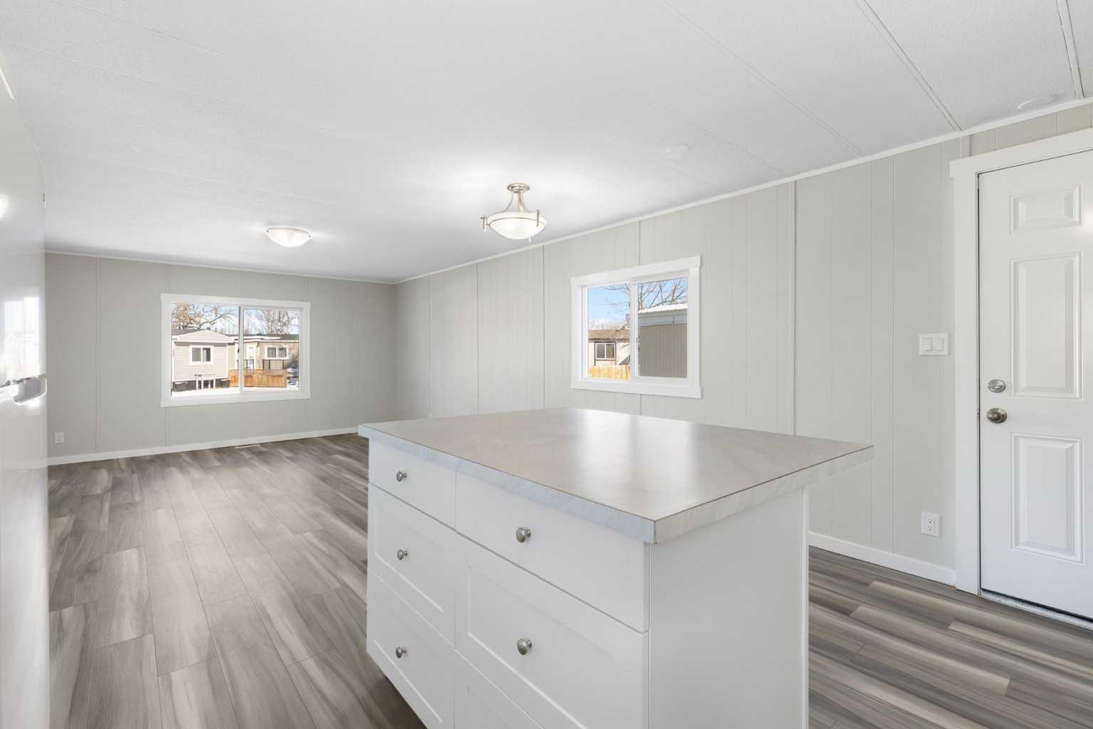 6220 17 Avenue SE 57