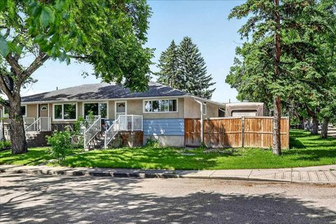 Photo of 1944 10 Avenue NE, Calgary, AB T2E 0Y5 (MLS # A2331980)