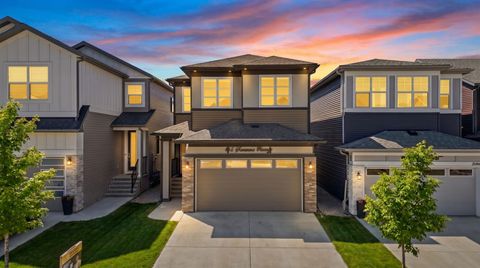 Photo of 165 Savanna Passage NE, Calgary, AB T3J 2J7 (MLS # A2304724)