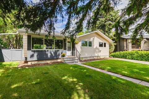 Photo of 116 Gloucester Crescent SW, Calgary, AB T3E 4V2 (MLS # A2320699)