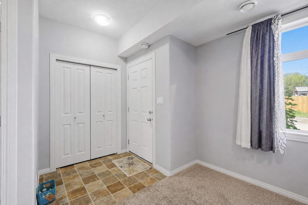 Photo of 639 Oak Street #303, Springbrook, AB T4S 0E5 (MLS # A2325605)