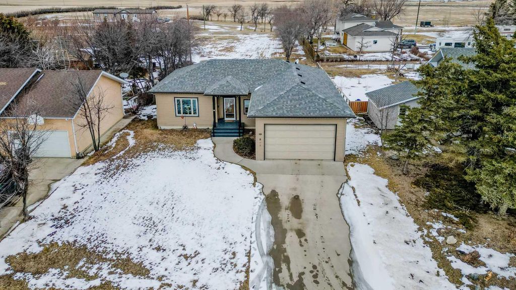Photo of 501 6 Avenue, Warner, AB T0K 2L0 (MLS # A2279254)