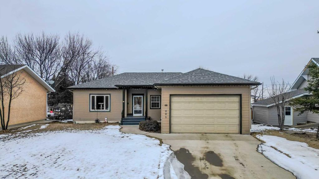 Photo of 501 6 Avenue, Warner, AB T0K 2L0 (MLS # A2279254)
